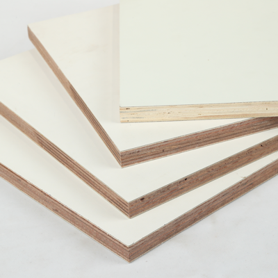 Melamine-plywood
